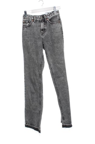 Blugi de femei Stradivarius, Mărime XS, Culoare Gri, Preț 68,24 Lei, #137226105