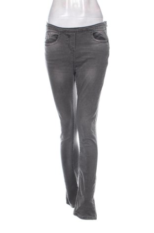 Blugi de femei Unbranded, Mărime M, Culoare Gri, Preț 26,25 Lei, #137233693