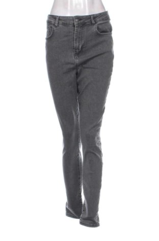Blugi de femei C&A, Mărime XL, Culoare Gri, Preț 58,00 Lei, #137241947