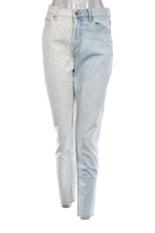 Blugi de femei Bershka, Mărime S, Culoare Multicolor, Preț 68,24 Lei, #137252005