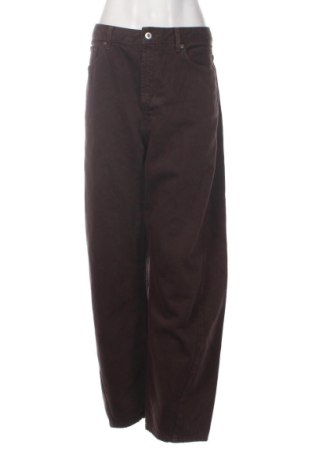 Blugi de femei Zara, Mărime XL, Culoare Maro, Preț 120,73 Lei, #137258394