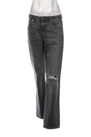 Női farmernadrág Pull&Bear, Méret M, Szín Szürke, Ár 3 546 Ft, #137264149