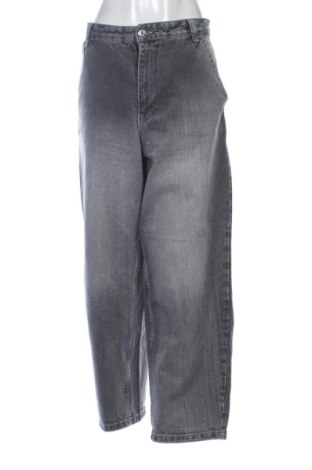Дамски дънки Bershka, Размер XL, Цвят Сив, Цена 17,00 €, #137266616