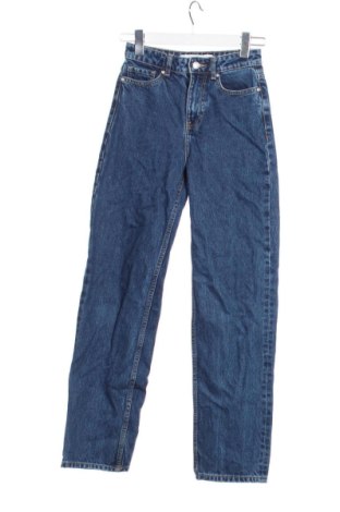 Damskie jeansy Bershka, Rozmiar XS, Kolor Niebieski, Cena 63,50 zł, #137208907