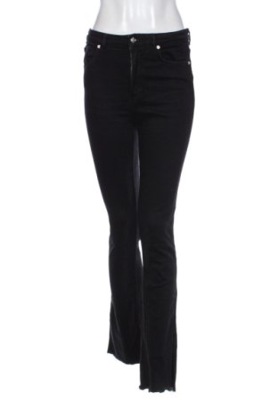 Blugi de femei Zara, Mărime M, Culoare Negru, Preț 68,24 Lei, #137259086