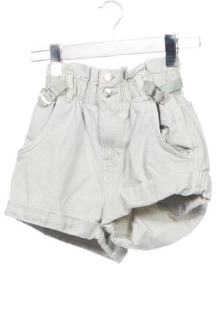 Pantaloni scurți de femei Bershka, Mărime XS, Culoare Verde, Preț 57,74 Lei, #137235344