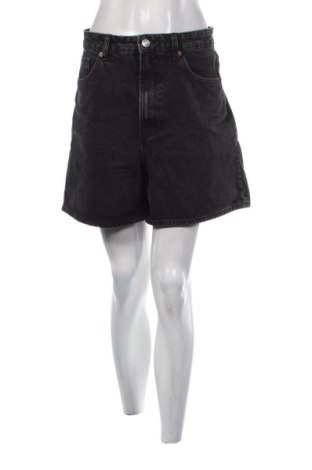 Pantaloni scurți de femei Zara, Mărime L, Culoare Negru, Preț 68,24 Lei, #137239999