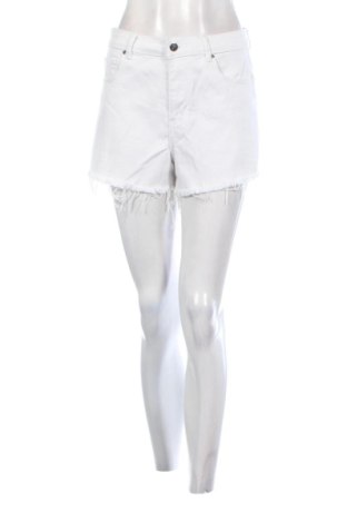 Pantaloni scurți de femei Tezenis, Mărime M, Culoare Alb, Preț 41,99 Lei, #137249153