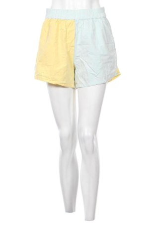 Pantaloni scurți de femei Collusion, Mărime M, Culoare Multicolor, Preț 52,49 Lei, #137259232