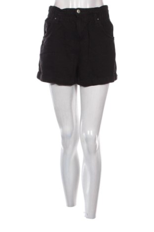 Pantaloni scurți de femei Bershka, Mărime S, Culoare Negru, Preț 47,24 Lei, #137265364