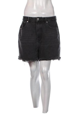 Pantaloni scurți de femei House, Mărime L, Culoare Negru, Preț 36,74 Lei, #137273171