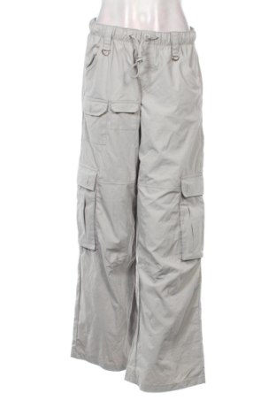 Dámské kalhoty  Bershka, Velikost S, Barva Šedá, Cena  333,00 Kč, #137249012