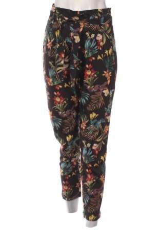Damenhose Stradivarius, Größe S, Farbe Mehrfarbig, Preis 5,00 €, #137256447