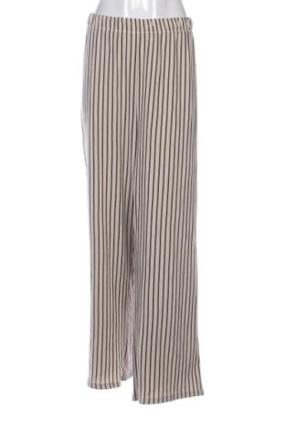 Damenhose LC Waikiki, Größe XXL, Farbe Mehrfarbig, Preis € 29,33, #137269448
