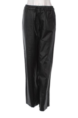 Pantaloni de femei Zara, Mărime S, Culoare Negru, Preț 134,19 Lei, #137245003