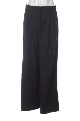 Pantaloni de femei Zara, Mărime M, Culoare Maro, Preț 88,49 Lei, #137260937