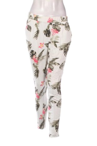Damenhose Vero Moda, Größe S, Farbe Mehrfarbig, Preis 8,00 €, #137088240