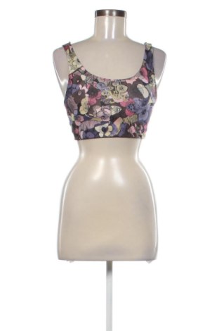 Top sport de damă. Nike, Mărime M, Culoare Multicolor, Preț 244,76 Lei, #137271177