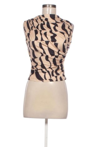 Top de femei SHEIN, Mărime M, Culoare Multicolor, Preț 47,24 Lei, #137259983