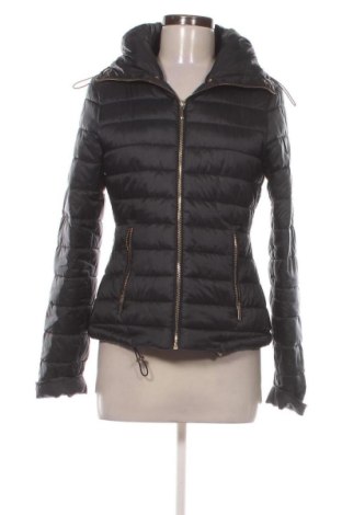 Geacă de femei Zara, Mărime S, Culoare Negru, Preț 187,00 Lei, #137254575