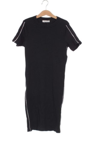 Kinderkleid Reserved, Größe 9-10y/ 140-146 cm, Farbe Schwarz, Preis 10,10 €, #137245058