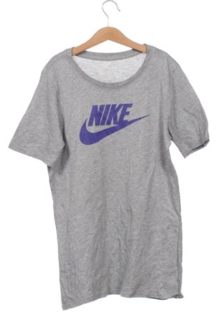 Kinder T-Shirt Nike, Größe 11-12y/ 152-158 cm, Farbe Grau, Preis 16,99 €, #137025668
