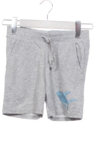 Kinder Shorts H&M, Größe 4-5y/ 110-116 cm, Farbe Grau, Preis € 6,00, #137114510