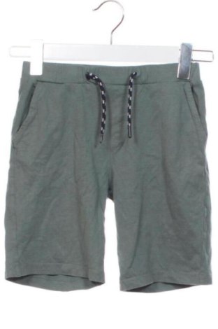 Kinder Shorts S.Oliver, Größe 6-7y/ 122-128 cm, Farbe Grün, Preis 7,83 €, #137083212