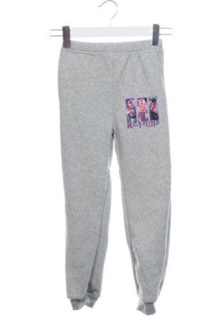 Kinder Sporthose Unbranded, Größe 5-6y/ 116-122 cm, Farbe Grau, Preis 13,00 €, #137251743