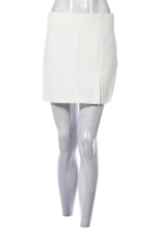Fustă-pantalon Zara, Mărime M, Culoare Alb, Preț 62,99 Lei, #137271388