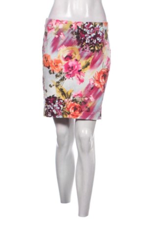 Fustă Etam, Mărime M, Culoare Multicolor, Preț 33,48 Lei, #137225855