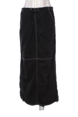 Пола Bershka, Размер S, Цвят Черен, Цена 10,10 €, #137248670