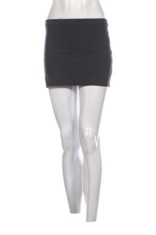 Szoknya Boohoo, Méret S, Szín Fekete, Ár 2 128 Ft, #137249501