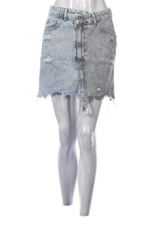 Пола Bershka, Размер M, Цвят Многоцветен, Цена 10,00 €, #137256144