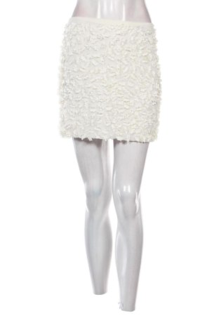 Пола Bershka, Размер XL, Цвят Бял, Цена 9,00 €, #137267692