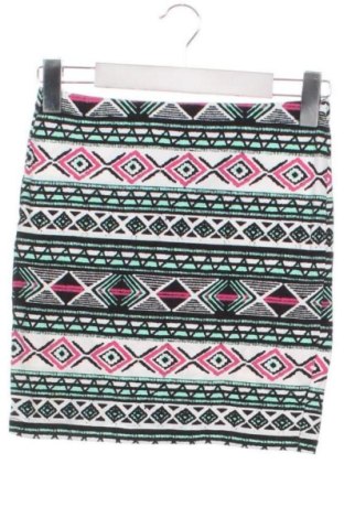 Пола H&M, Размер XS, Цвят Многоцветен, Цена 9,00 €, #137236013
