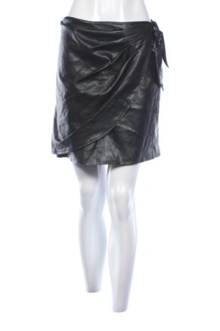 Spódnica Guess, Rozmiar M, Kolor Czarny, Cena 108,07 zł, #137246366