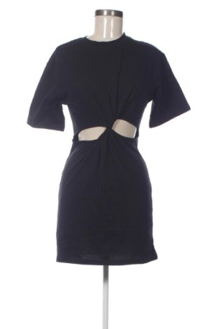 Рокля Bershka, Размер XS, Цвят Черен, Цена 20,76 €, #137235245