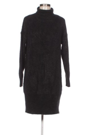 Rochie Sinsay, Mărime S, Culoare Negru, Preț 32,45 Lei, #137263279
