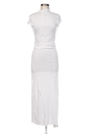 Rochie ASOS, Mărime M, Culoare Alb, Preț 178,47 Lei, #137266167