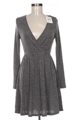 Rochie Unbranded, Mărime M, Culoare Gri, Preț 31,49 Lei, #137270592