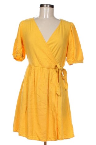 Рокля Vero Moda, Размер S, Цвят Жълт, Цена 12,74 €, #137256121