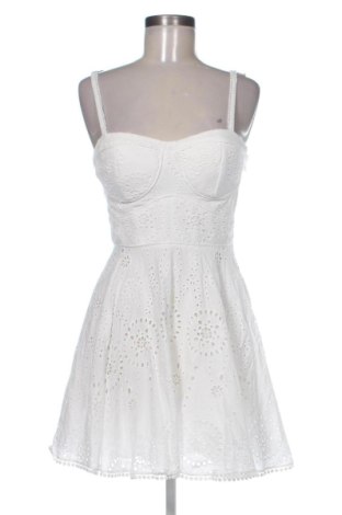Rochie Zara, Mărime M, Culoare Alb, Preț 94,48 Lei, #137268390