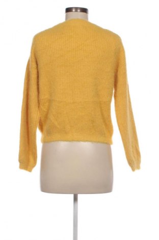 Дамски пуловер Bershka, Размер S, Цвят Жълт, Цена 11,75 €