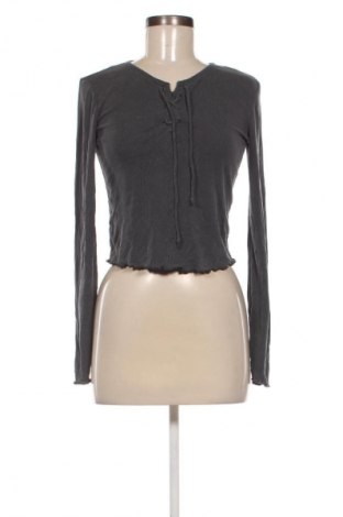 Дамска блуза Bershka, Размер M, Цвят Сив, Цена 2,55 €