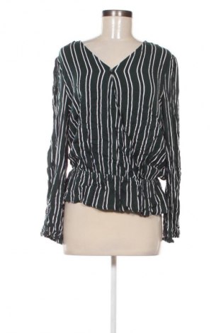 Női blúz Colloseum, Méret M, Szín Sokszínű, Ár 669 Ft