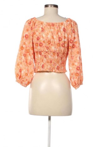 Γυναικεία μπλούζα NEW COLLECTION, Μέγεθος S, Χρώμα Πολύχρωμο, Τιμή 1,99 €