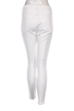 Γυναικείο Τζίν Hollister, Μέγεθος S, Χρώμα Λευκό, Τιμή 23,99 €