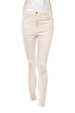 Női farmernadrág Primark, Méret M, Szín Ekrü
, Ár 959 Ft