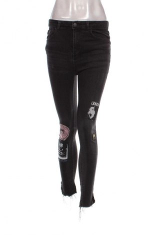 Blugi de femei Pull&Bear, Mărime S, Culoare Negru, Preț 66,99 Lei, #132600011
